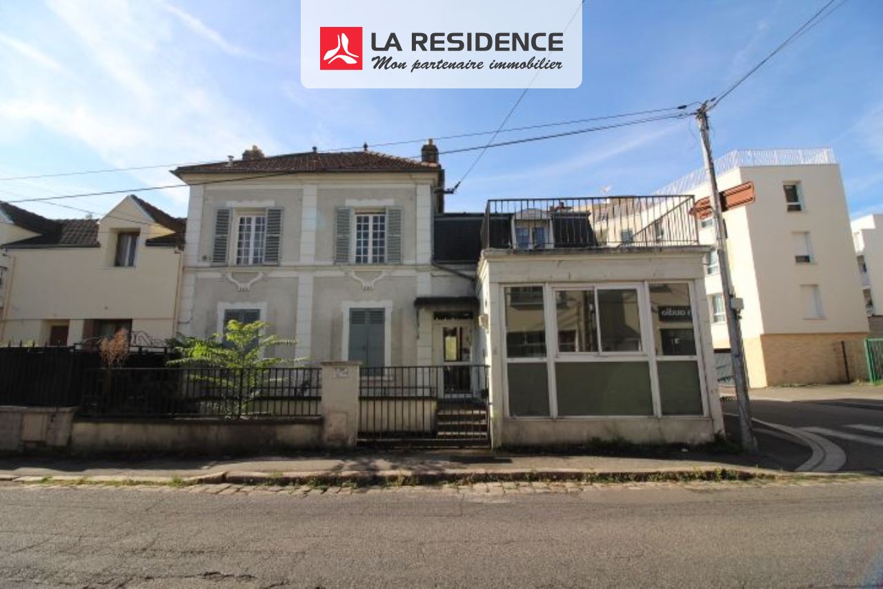 Bureau 180m² — Les Mureaux